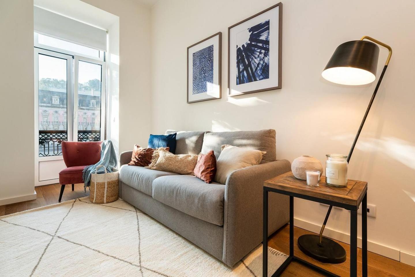 Apartment Graceful Design With Romantic View